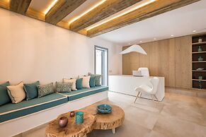 Parion Opus - Adults Only