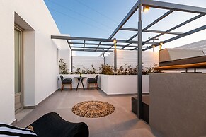 Parion Opus - Adults Only