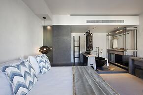 Parion Opus - Adults Only