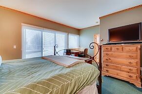 1-1220 Lionsridge Loop 3B