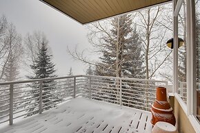 1-1220 Lionsridge Loop 3B