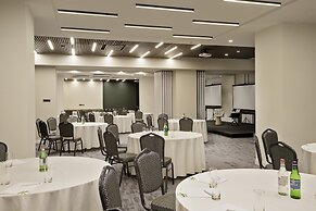 Holiday Inn Yerevan - Republic Square by IHG