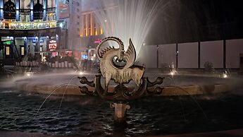 Holiday Inn Yerevan - Republic Square by IHG