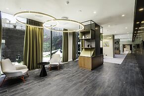 Holiday Inn Yerevan - Republic Square by IHG