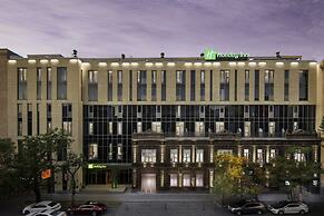 Holiday Inn Yerevan - Republic Square by IHG