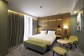 Holiday Inn Yerevan - Republic Square by IHG