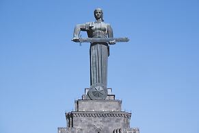 Holiday Inn Yerevan - Republic Square by IHG