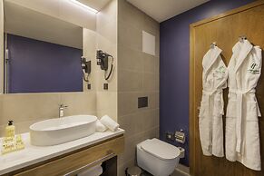 Holiday Inn Yerevan - Republic Square by IHG