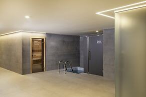 Holiday Inn Yerevan - Republic Square by IHG