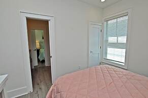 West Side Cottages B