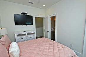 West Side Cottages B