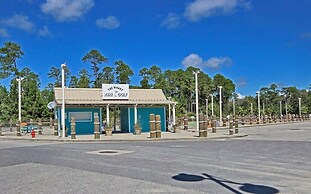 The Wharf 902 by Youngs Suncoast