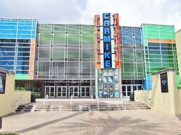 The Wharf 521 by Youngs Suncoast