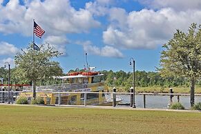 The Wharf 521 by Youngs Suncoast