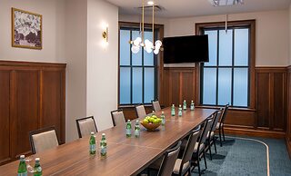 Hilton Garden Inn Flint Downtown