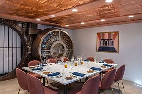 Hilton Garden Inn Flint Downtown