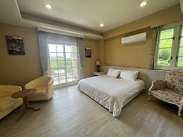 Isaalice Slip and Slide B&B