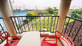 Isaalice Slip and Slide B&B