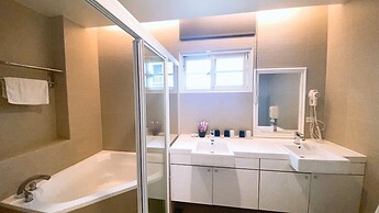 Isaalice Slip and Slide B&B