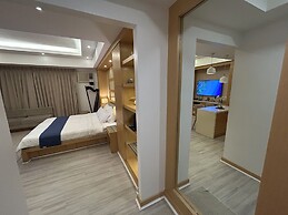 Fantastic Step to the Venice