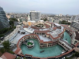 Fantastic Step to the Venice