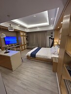 Fantastic Step to the Venice