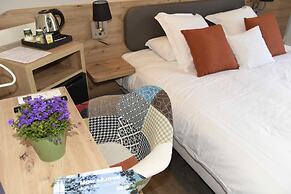 Azur Hotel