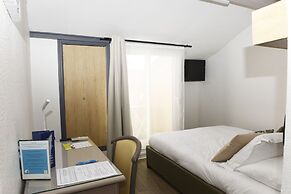 Azur Hotel