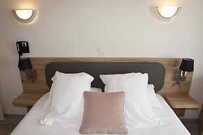 Azur Hotel