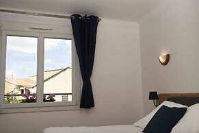 Azur Hotel