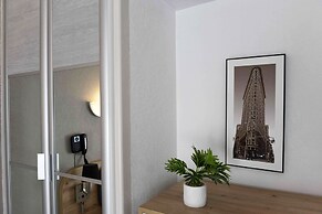 Azur Hotel