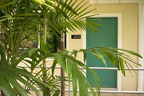 Inn at Tamarind Court