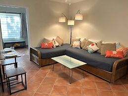 Inn at Tamarind Court