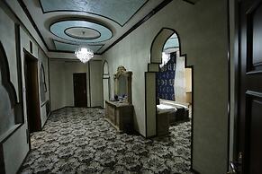 Ark Hotel