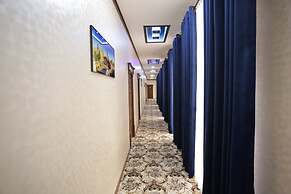 Ark Hotel
