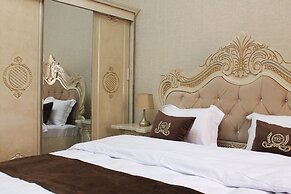 Ark Hotel