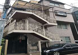 Centrally Located Deluxe Furnished.1