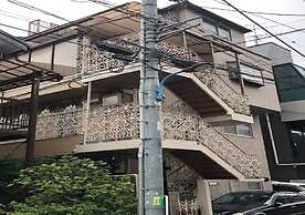 Centrally Located Deluxe Furnished.1