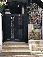 Centrally Located Deluxe Furnished.3