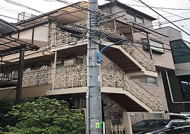 Centrally Located Deluxe Furnished.3