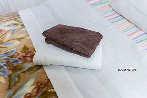 Centrally Located Deluxe Furnished.3