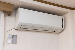 Centrally Located Deluxe Furnished.4