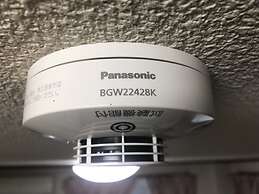 Centrally Located Deluxe Furnished.4