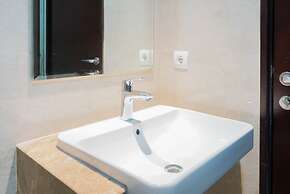 Minimalist and Homey Studio Menteng Park Apartment