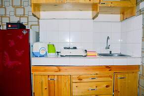 Comfy Studio at Gading Greenhill Apartment