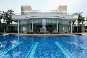 Spacious Studio with Sofa Bed @ Ancol Mansion Apartment