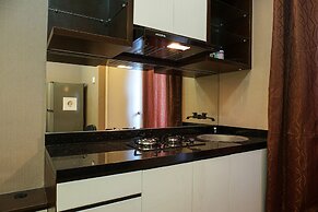 Comfortable Studio @ Green Bay Pluit Apartment