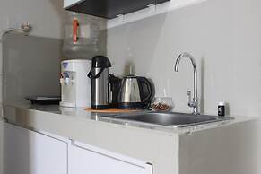 Compact 2BR @ Galeri Ciumbuleuit 2 Apartment near Dago