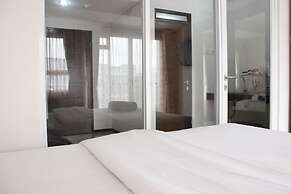 Relaxing 1BR Gateway Pasteur Apartment near Exit Toll