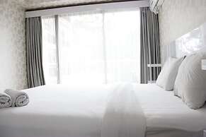 Relaxing Studio near ITB at Beverly Dago Apartment